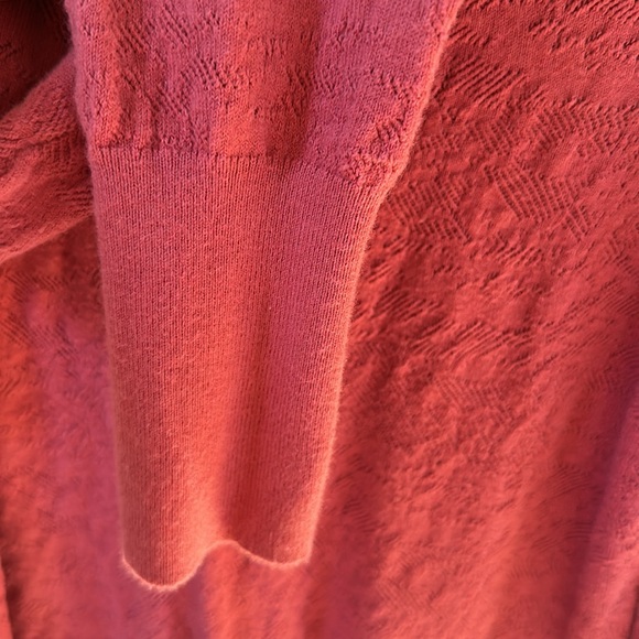 Hinge Sweater - Picture 4 of 7